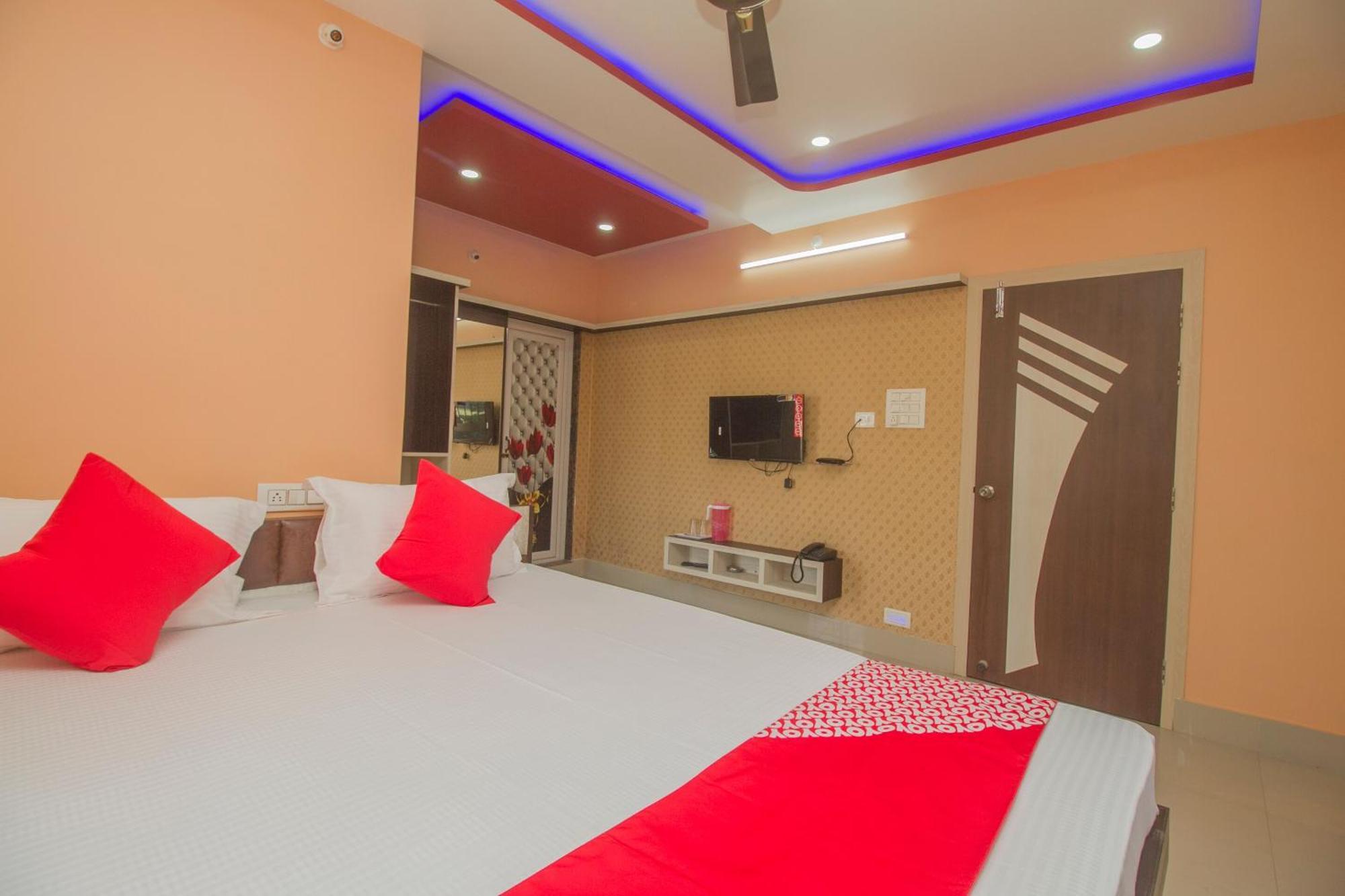 Super Hotel O Kalpana Residency Inn สิริกุรี ภายนอก รูปภาพ